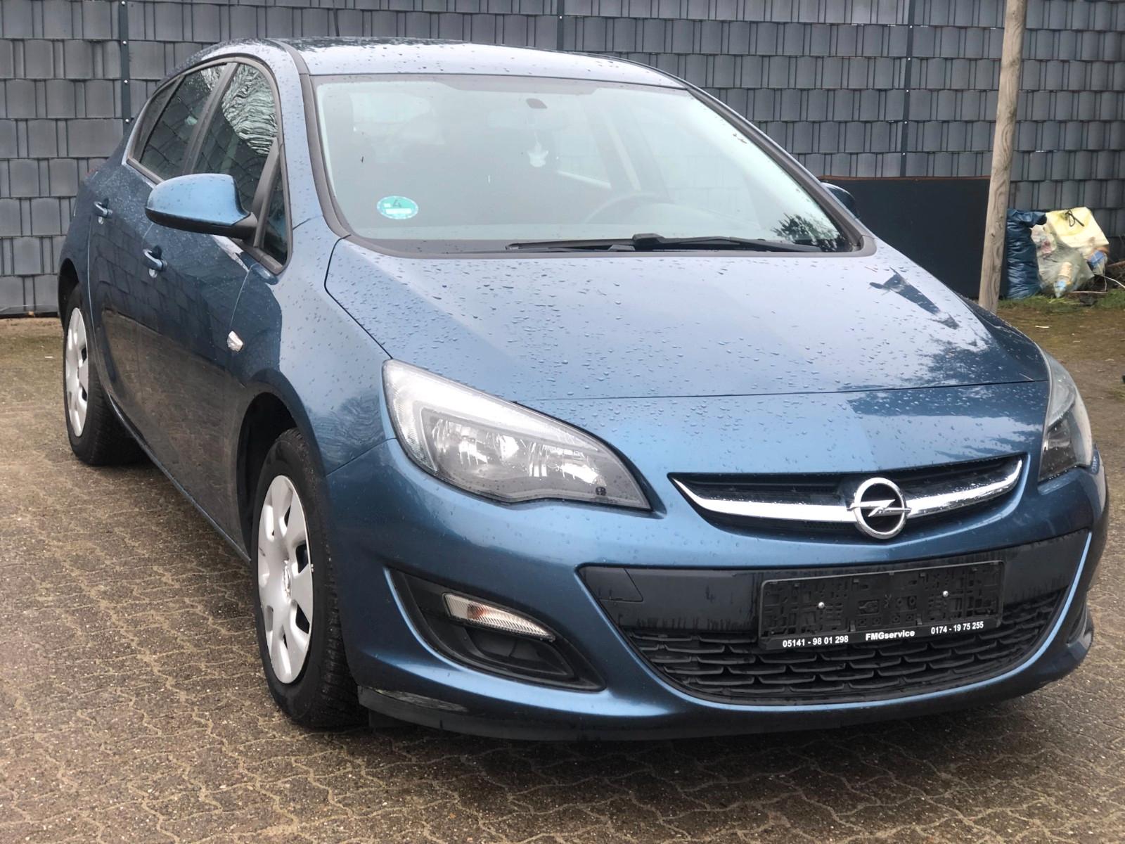 Opel Astra J Lim. 5-trg. Selection