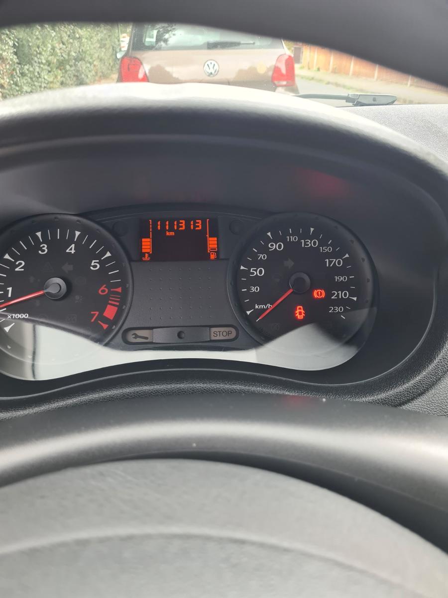 Renault Clio 2012 — photo 9