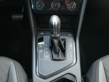 Volkswagen Tiguan - 10