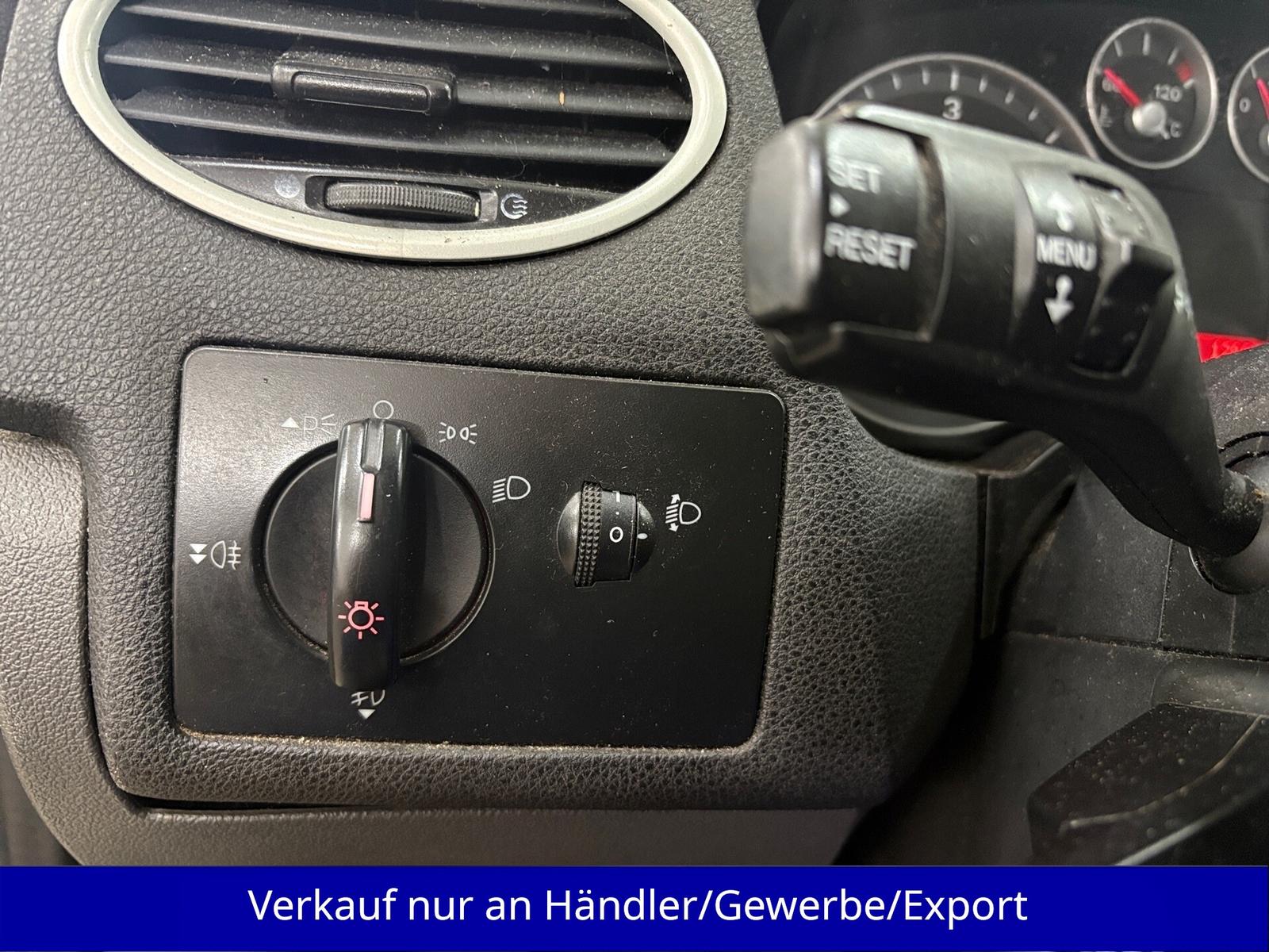 Ford Focus 2008 — photo 15