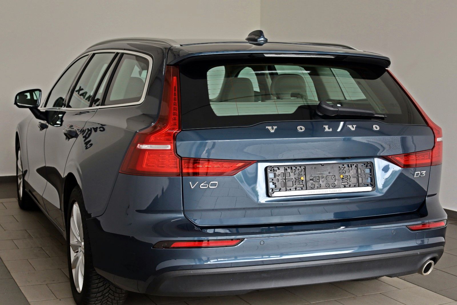 Fahrzeugabbildung Volvo V60 Kombi Momentum Pro Leder,Navi,LED,SH,Apple C