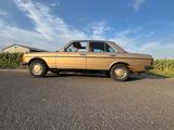 Mercedes-Benz 240 D - Mercedes-Benz 240 mit Diesel-Antrieb