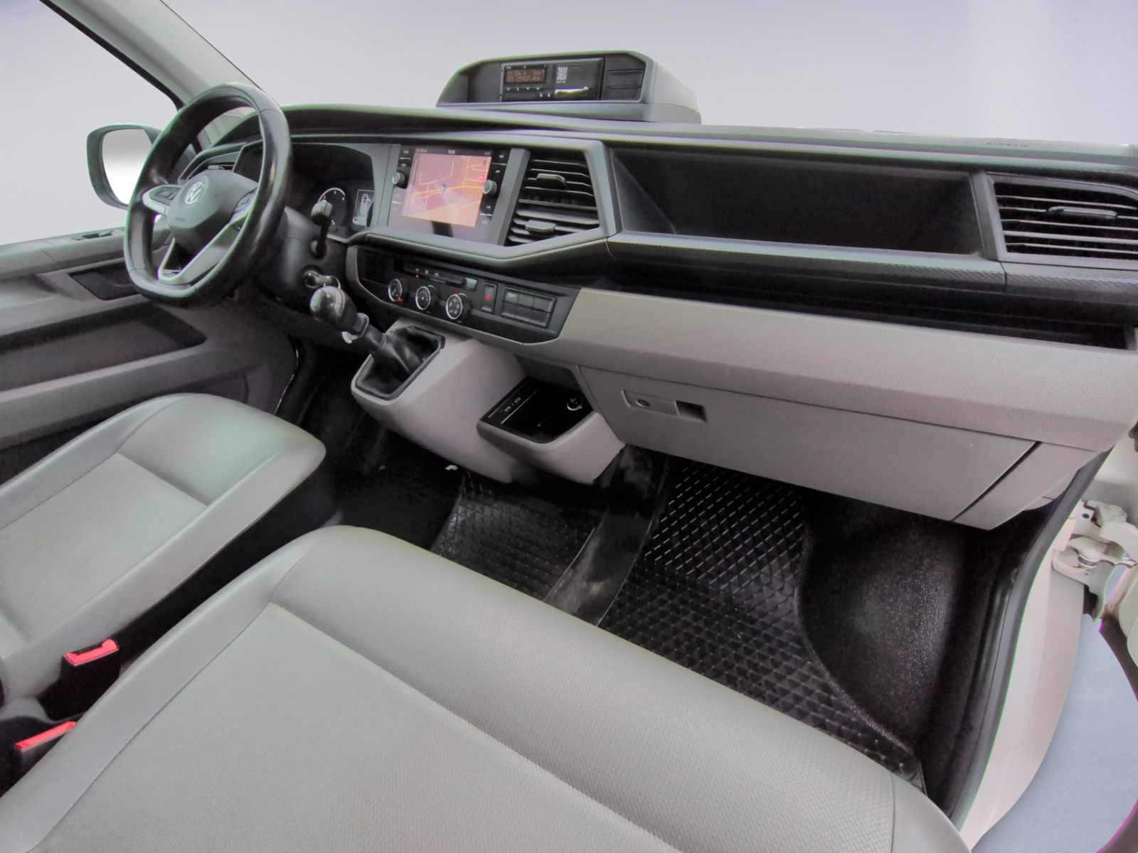 T6.1 Kombi 2.0 TDI lang AHK+NAVI+6SITZE