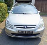 Peugeot 307 2.0 16V Premium 135 Premium - Peugeot 307 Premium mit Benzin-Antrieb