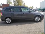 Opel Zafira B Family 1.7 Navi*AHK*7Siter - gebrauchte Opel Zafira aus dem Jahr 2011