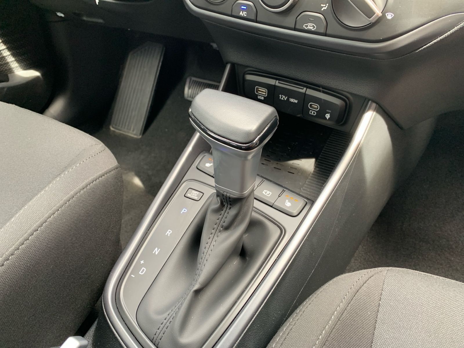 Fahrzeugabbildung Hyundai i20 1.0 T-GDI 7-DCT Trend Navi Kamera