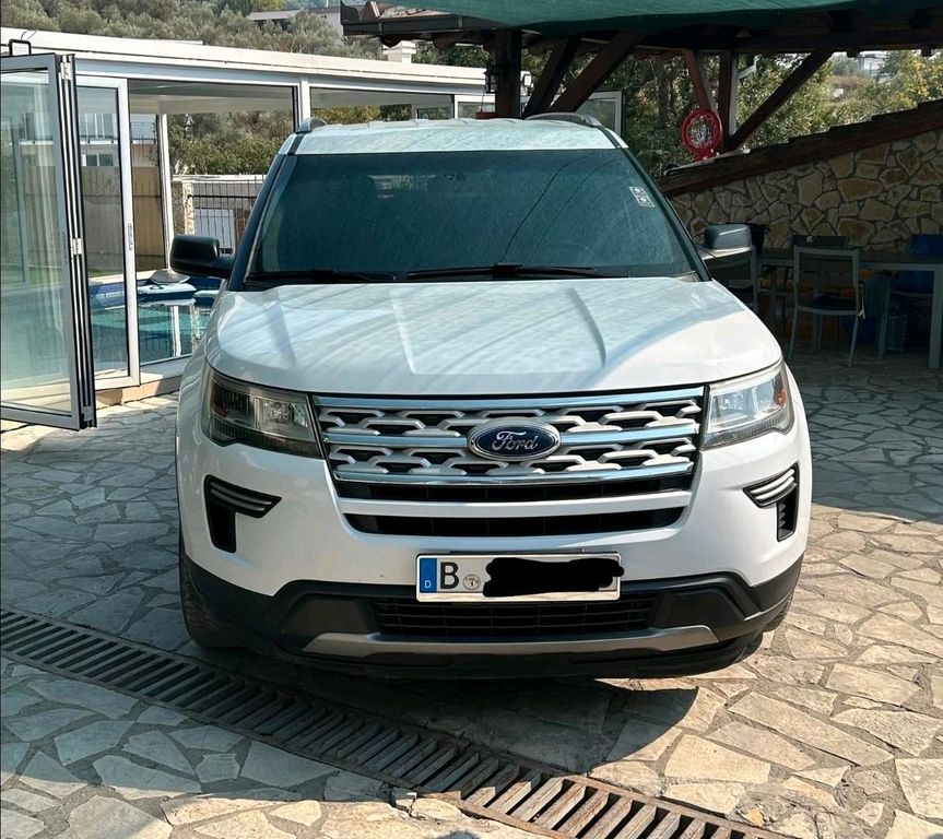 Image of Ford Explorer