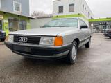 Audi 100 - Audi 100 mit Benzin-Antrieb: Limousine, Automatik