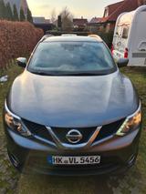 Nissan Panorama, 360° Kamera, neue Allwetterreifen - Nissan Qashqai mit Diesel-Antrieb: Limousine, Automatik