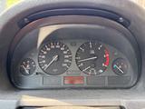 BMW X5 3.0d Automatik + Klima + - aus 2005: Geländewagen
