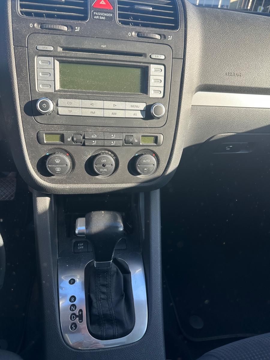 Volkswagen Golf 2008 — photo 18
