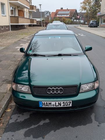 Audi A4 1.6 -