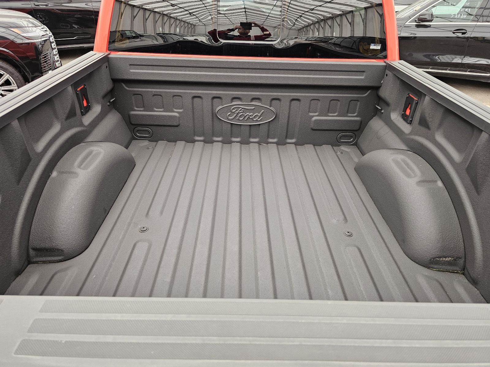 Fahrzeugabbildung Ford F 150 Raptor T1 Price: 67.000 EUR, Stock !