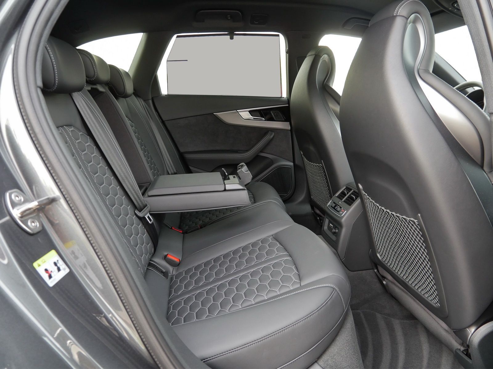 Audi RS4 - Bild 16