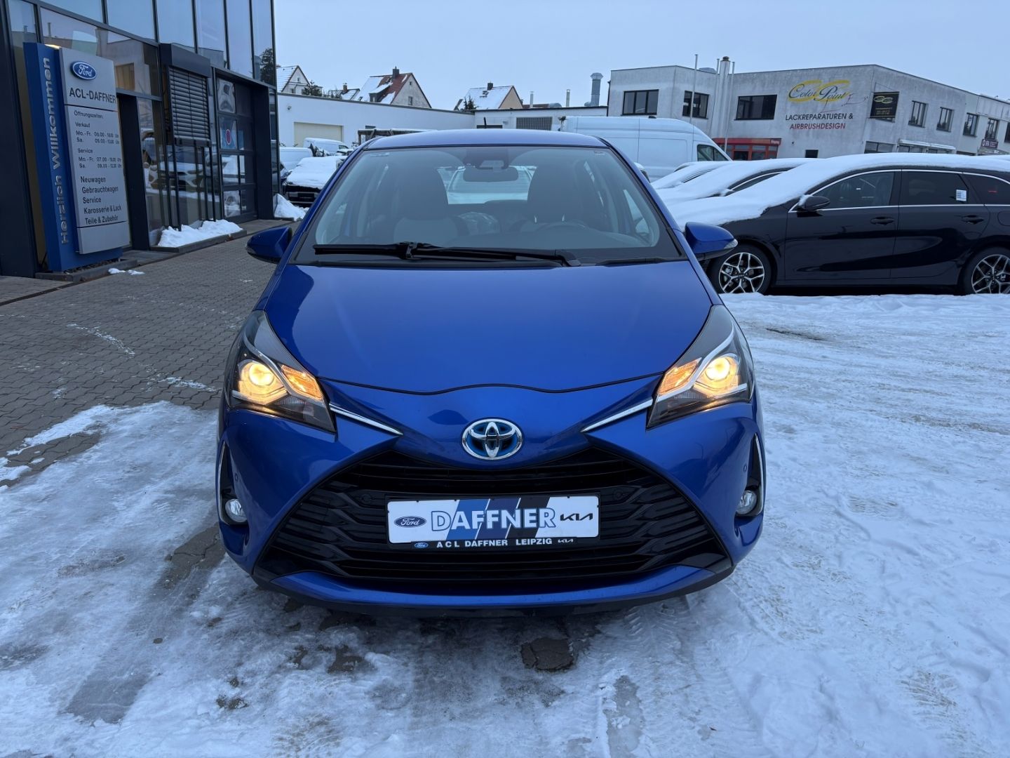 Fahrzeugabbildung Toyota Yaris Hybrid Comfort KLIMA PDC v/h