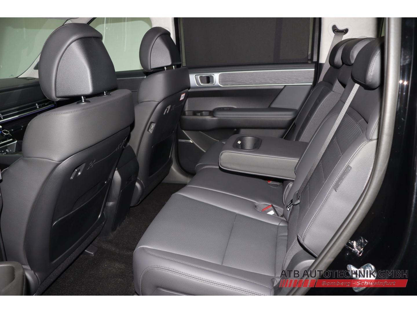 Fahrzeugabbildung Hyundai SANTA FE Hybrid MY26 1.6 T-GDi 6-AT 2WD Signatur