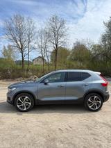Volvo XC40 Momentum Geartronic, Kamera, Navi, AHK  - Volvo XC40 von privat