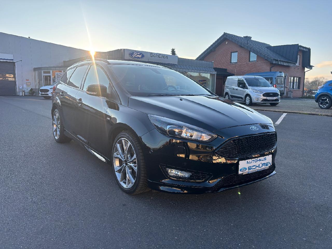 Ford Focus Turnier ST-Line Automatik