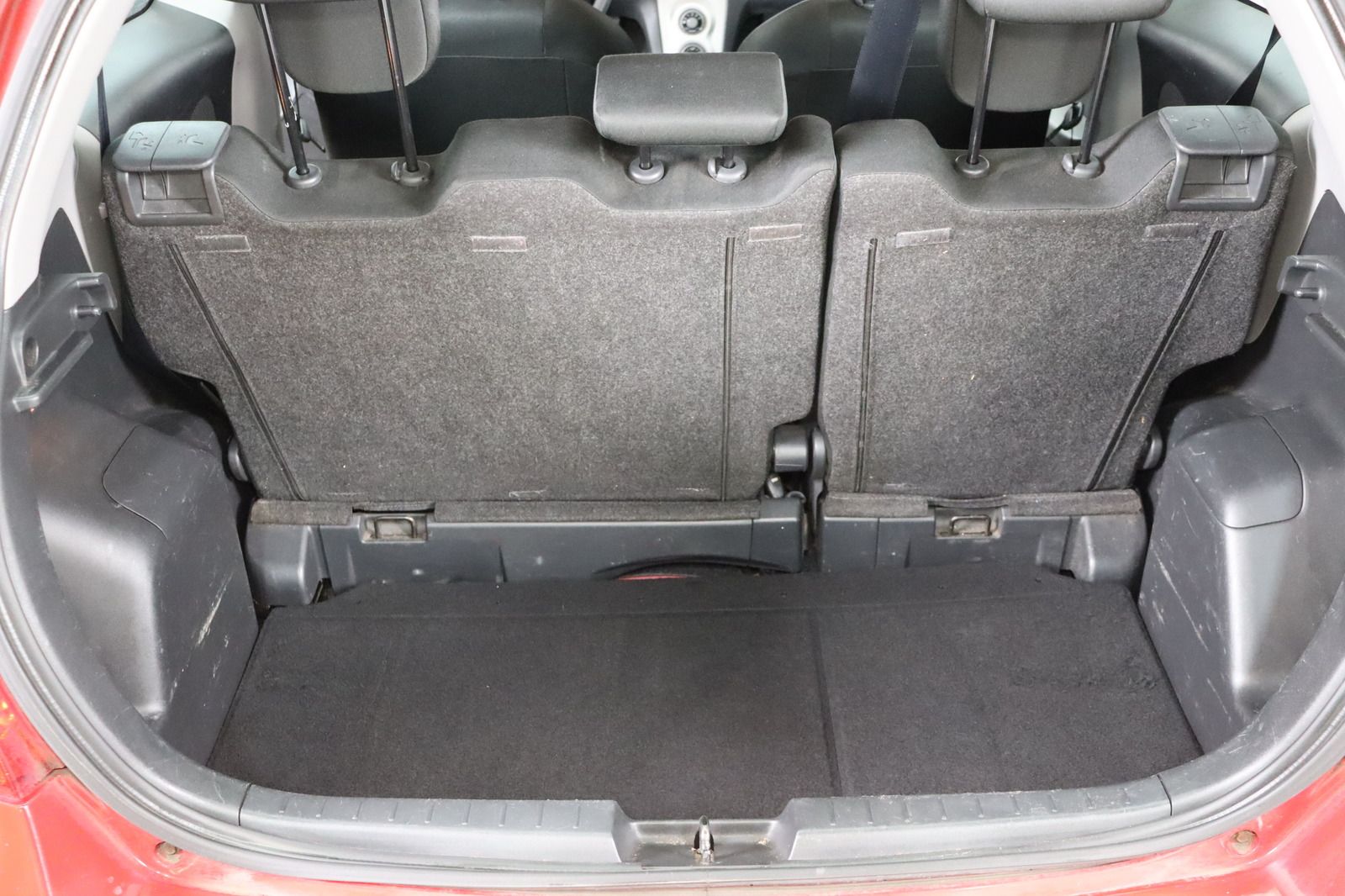 Fahrzeugabbildung Toyota Yaris 1.0-l-VVT-i * HU/AU bis 03.2026 *