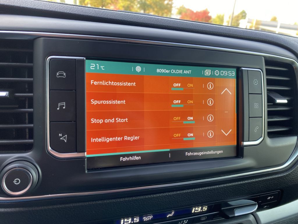Fahrzeugabbildung Citroën Spacetourer M 2.0 BlueHDi 150 Rip Curl *8-Sitzer