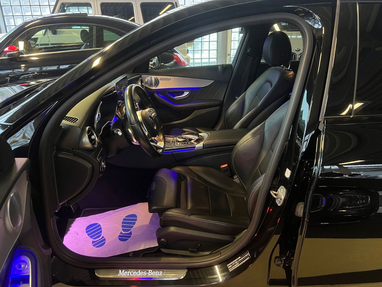 Fahrzeugabbildung Mercedes-Benz C 300 d Lim. AMG LINE DIGITALTACHO*HEADUP*CARBON