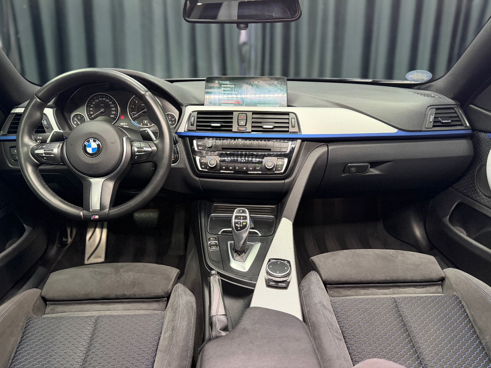Fahrzeugabbildung BMW 440i Gran Coupe xDrive M Sport |HuD|NAVI|DE-FZG