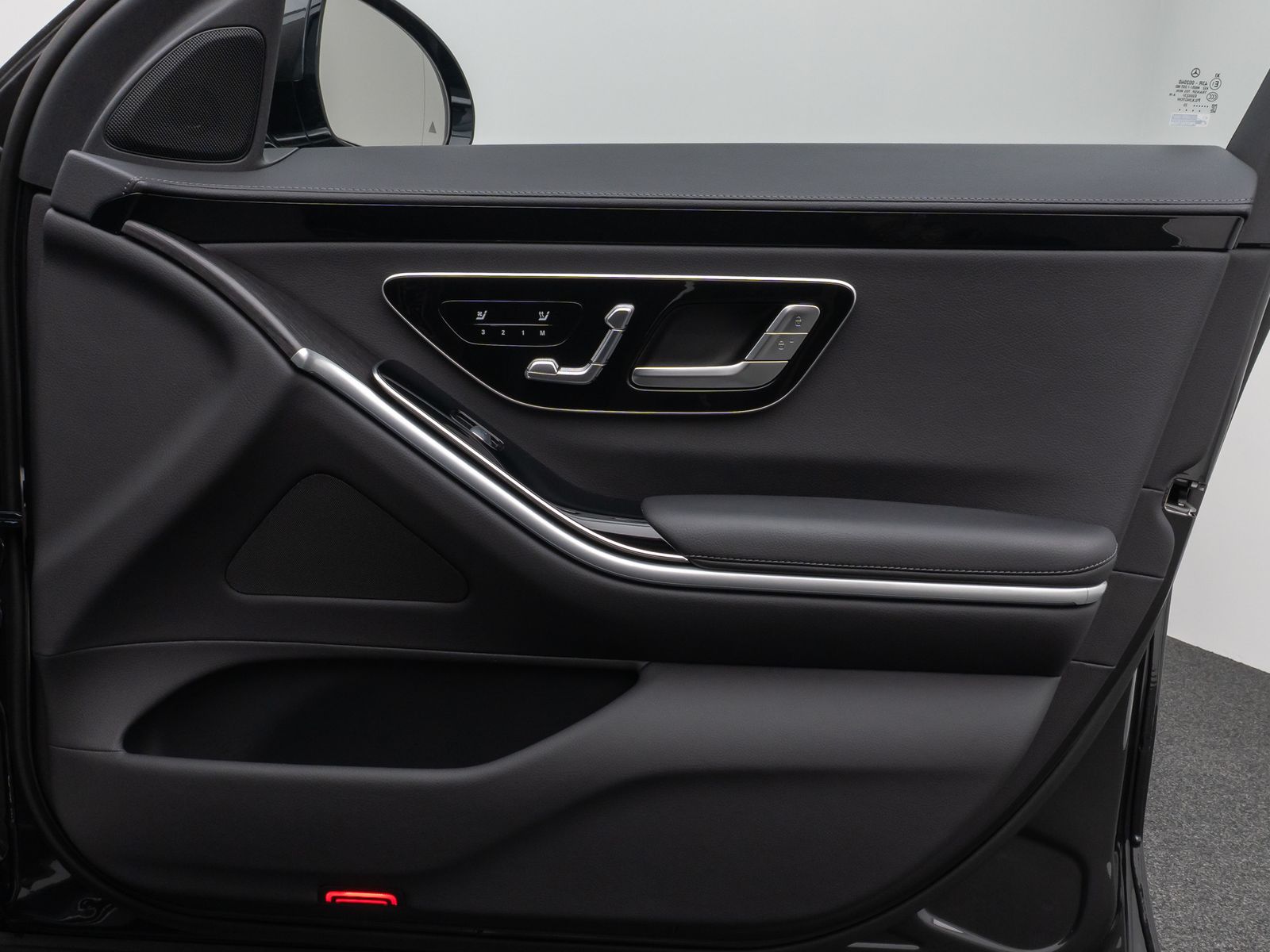 Fahrzeugabbildung Mercedes-Benz S 400d 4Matic 9G-Tronic360° HUD DAB SoftCose