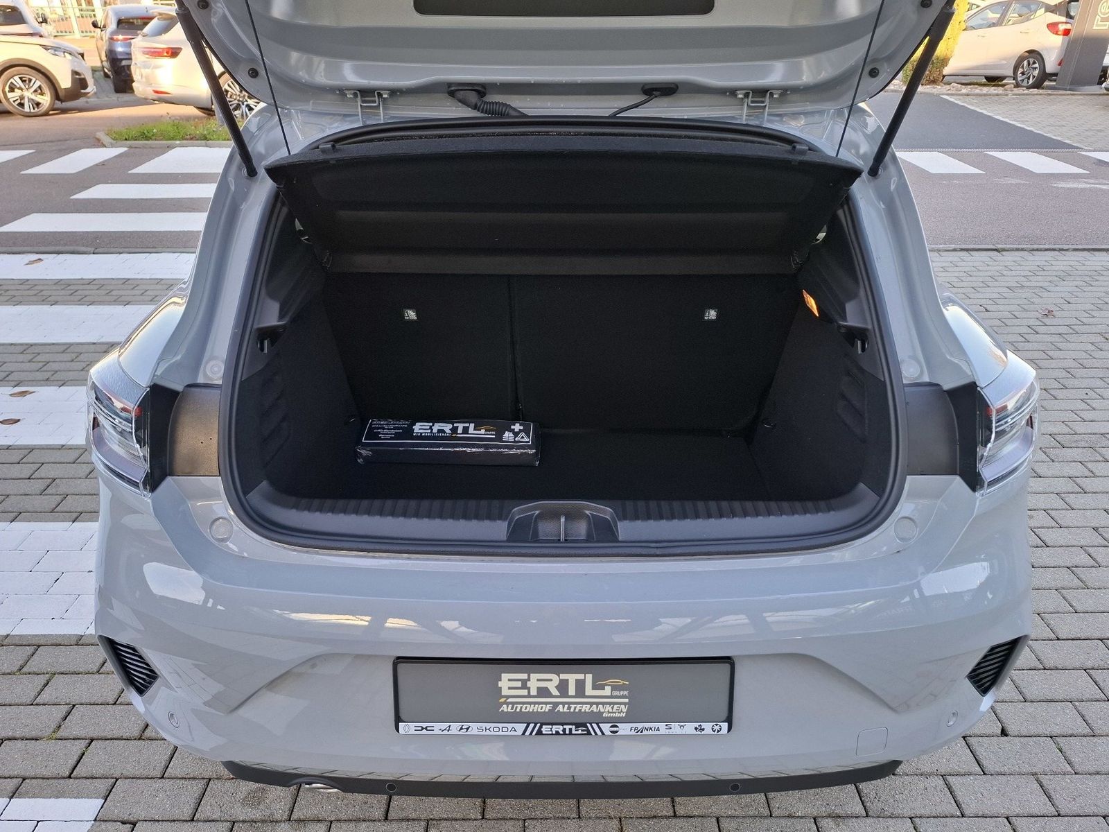 Renault Clio - Bild 9