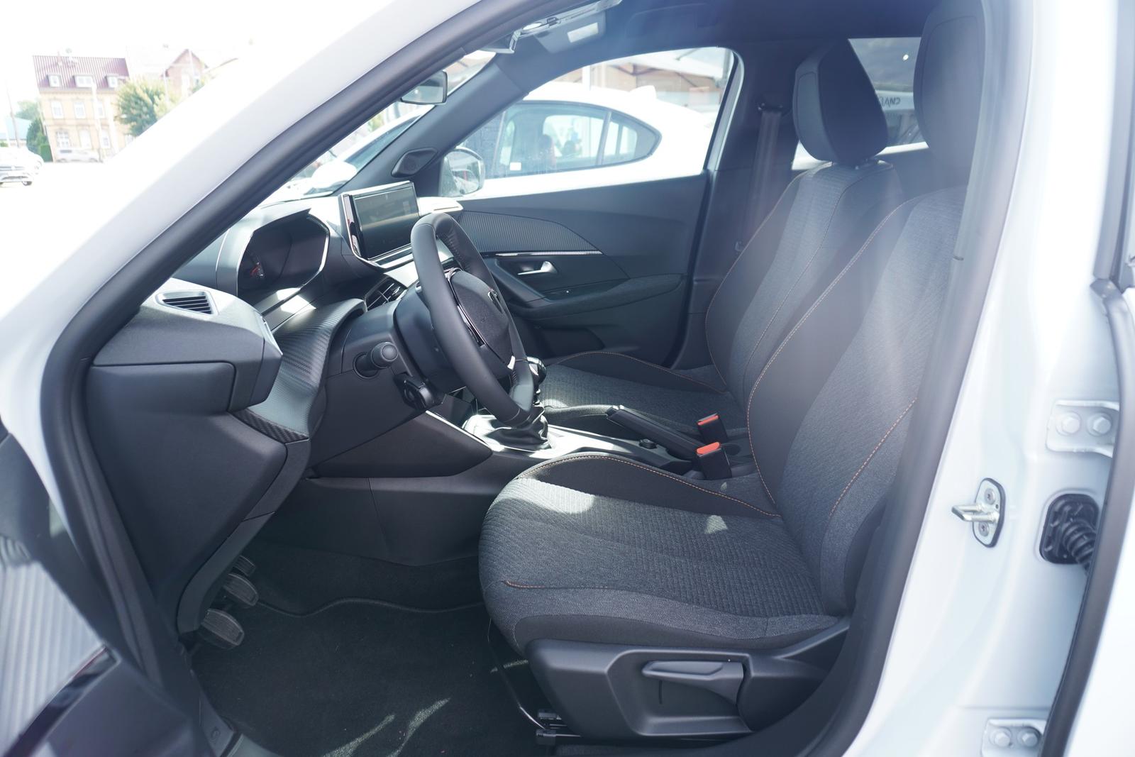 Peugeot 2008 1.2 PureTech LED Navi Kamera