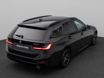 Fahrzeugabbildung BMW 320e Advantage DAB HiFi PDC AHK Alarm LED Sport