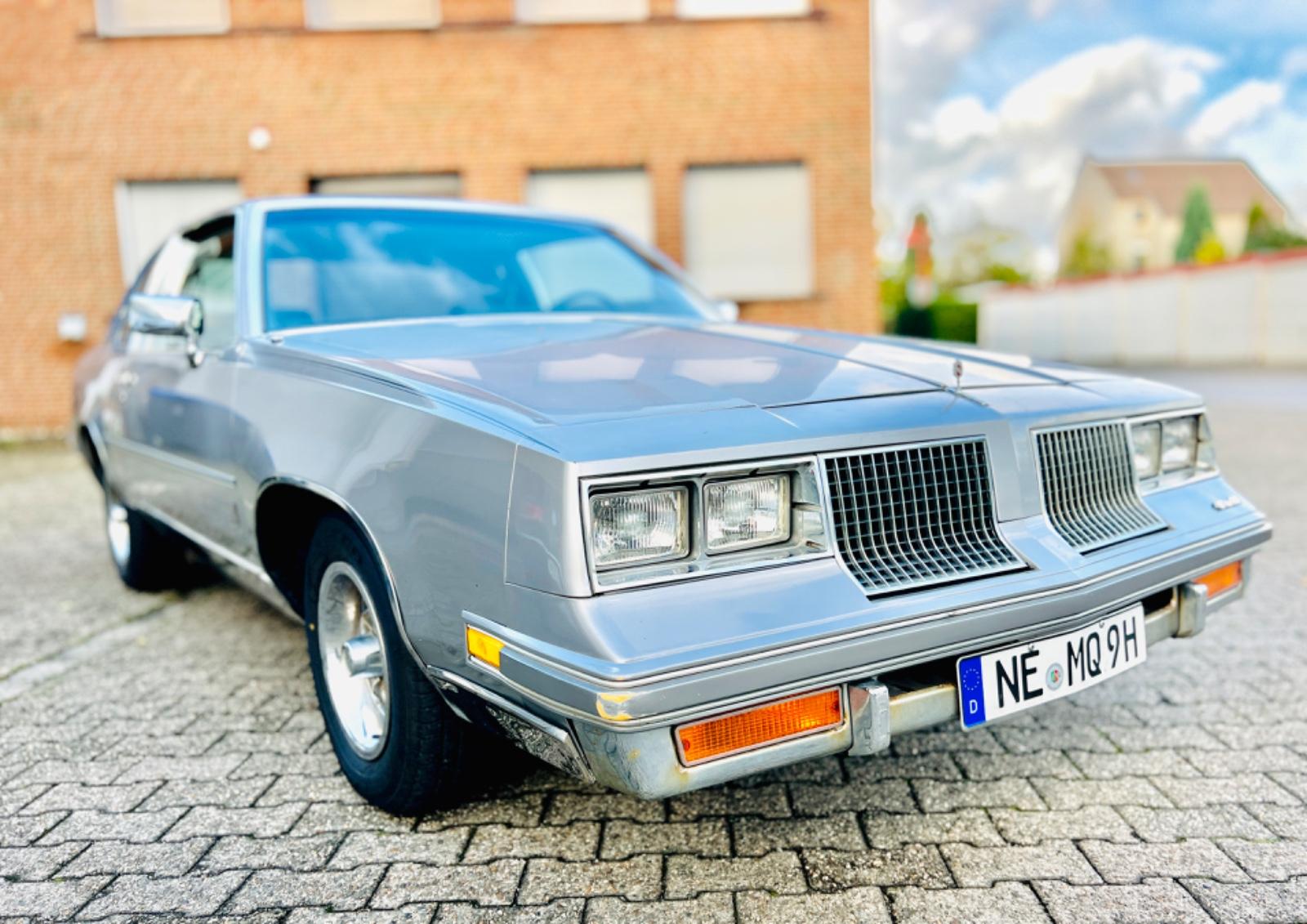 Oldsmobile Cutlass
