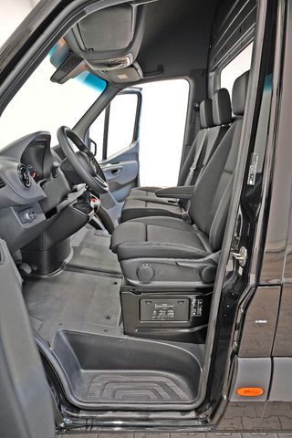 Fahrzeugabbildung Mercedes-Benz Sprinter 317 CDI/43 Maxi L3H2 AC schwarz #74T228