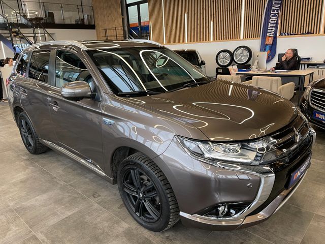 Mitsubishi Outlander PHEV Top 4WD *KAMERA*NAVI*LEDER*AHK*