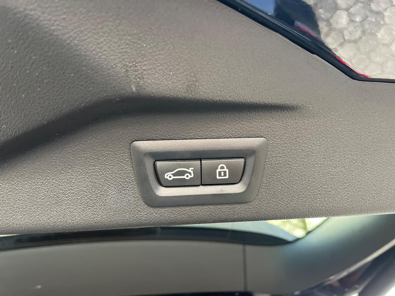 BMW X7 M50d VOLL/SKY LOUNGE/6-SITZE/ASSIST/MASSAGE