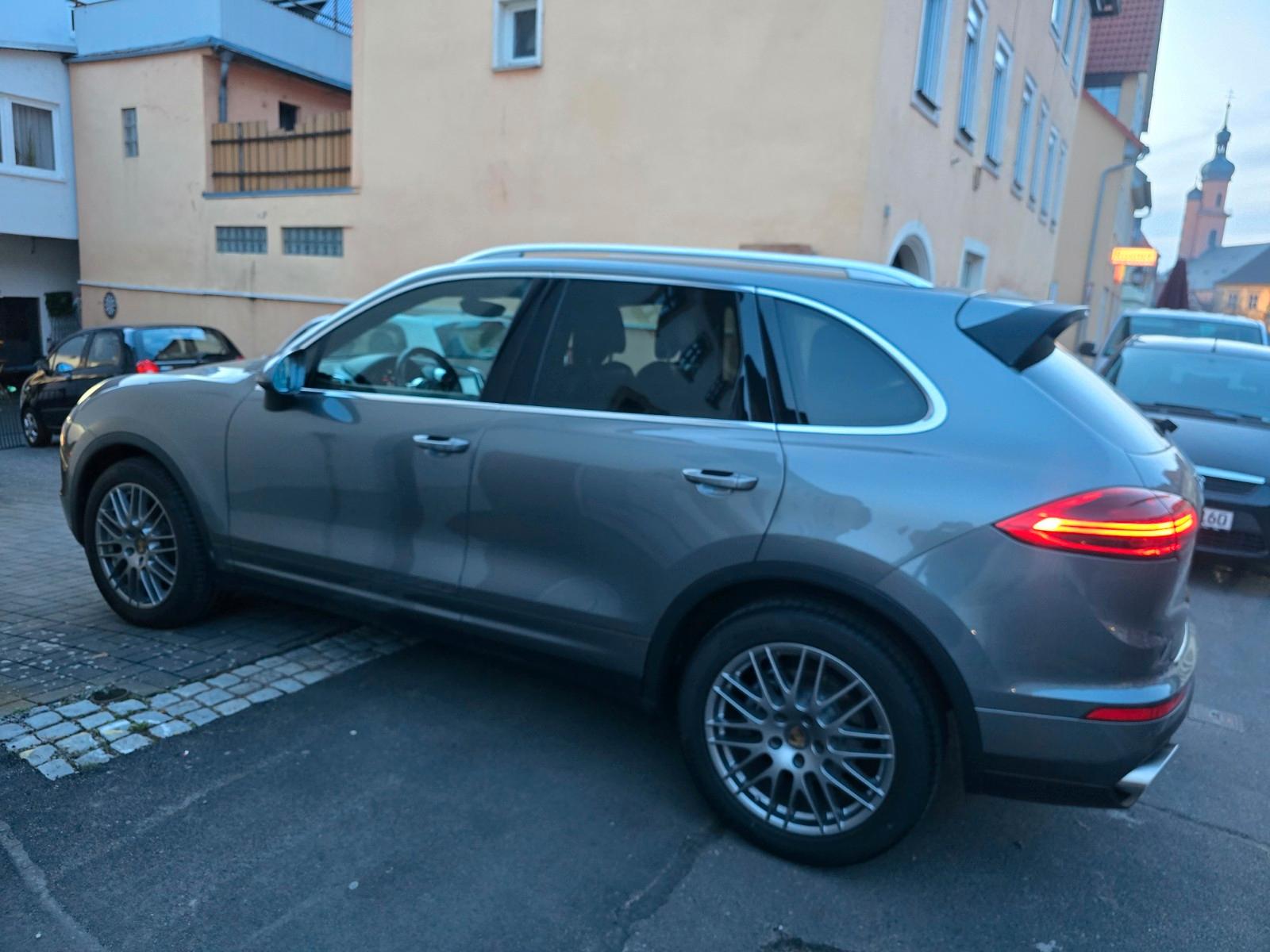 Porsche Cayenne V6 TDi ApprovedGarantie ServiceNeu