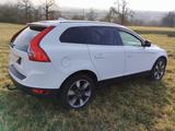 Volvo XC60 D5 AWD - LEDER - AUTOMATIK - AHK - Kamera  - gebrauchte Volvo XC60 aus dem Jahr 2011