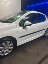 Peugeot 207 - Peugeot 207 aus 2009 mit Diesel-Antrieb