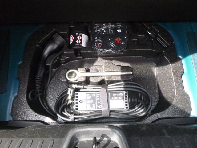 500e 3-Türer Icon 42kWh
