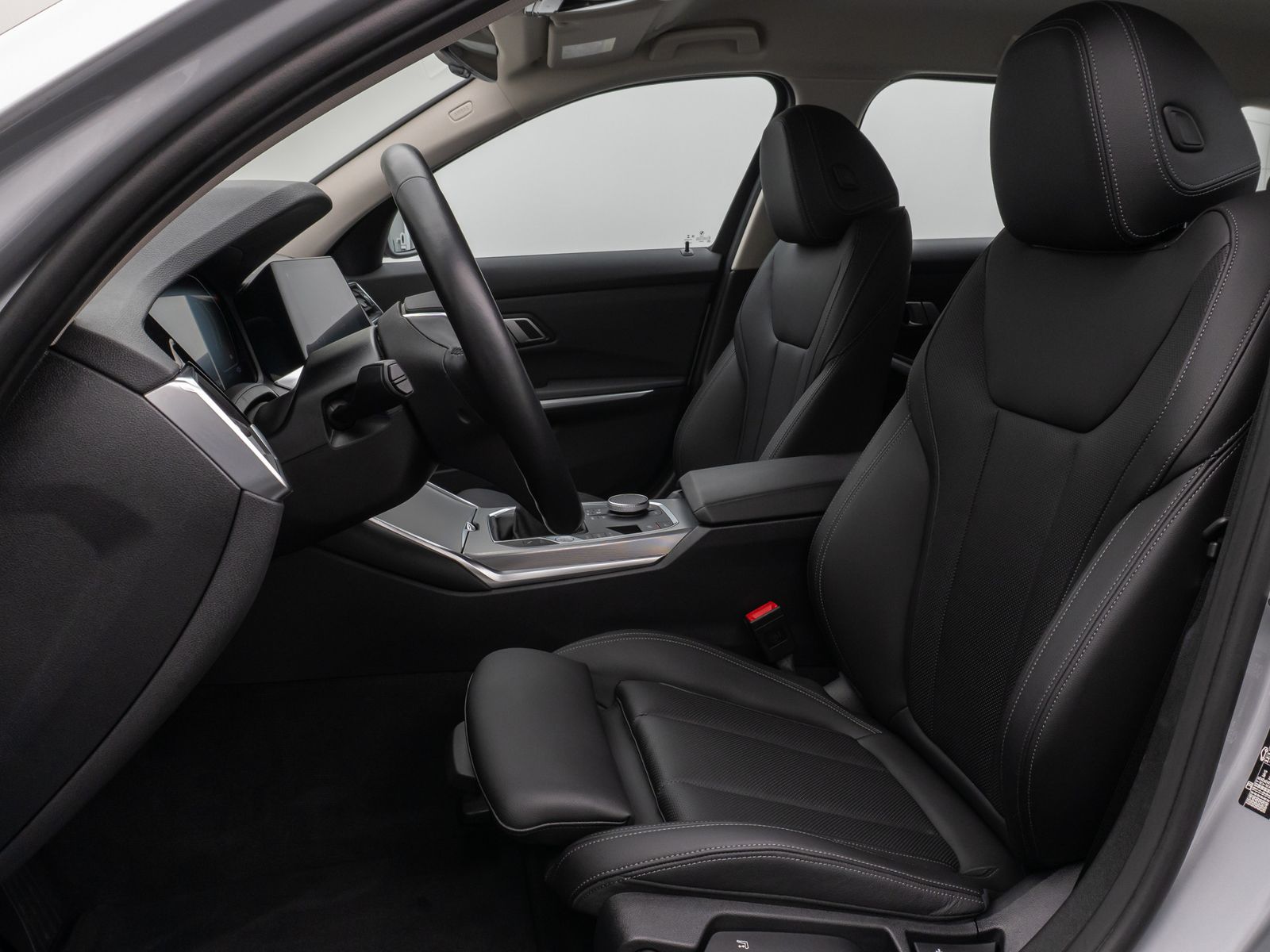 Fahrzeugabbildung BMW 318d DAB Leder PDC Geschwindigkeitsreg Sport LED