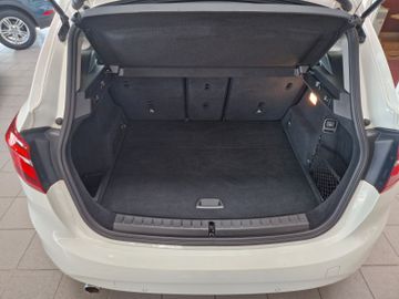 BMW 218 - 11