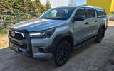 Toyota Hilux Double Cab  4x4 PDC Hardtop Facelift - Toyota Hilux: Hardtop