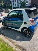 Smart fortwo  Cabrio EQ 60kWed prime BRABUS 22kW SHZ - Smart Roadster: Cabrio