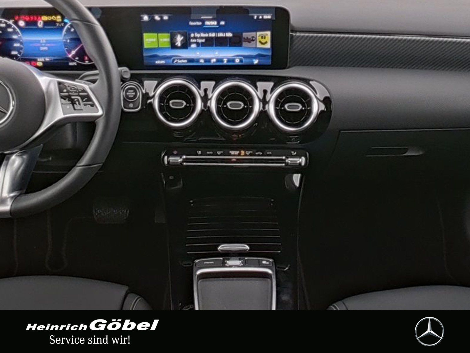 Fahrzeugabbildung Mercedes-Benz A 200 d PROGRESSIVE+AHK+KAMERA+LED+NAVI+CARPLAY