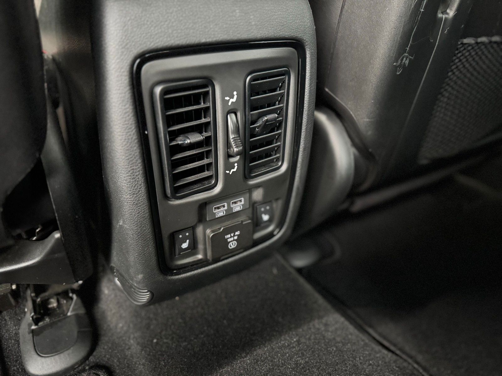 Fahrzeugabbildung Dodge Durango 5,7 R/T LPG AHK Hemi Orange