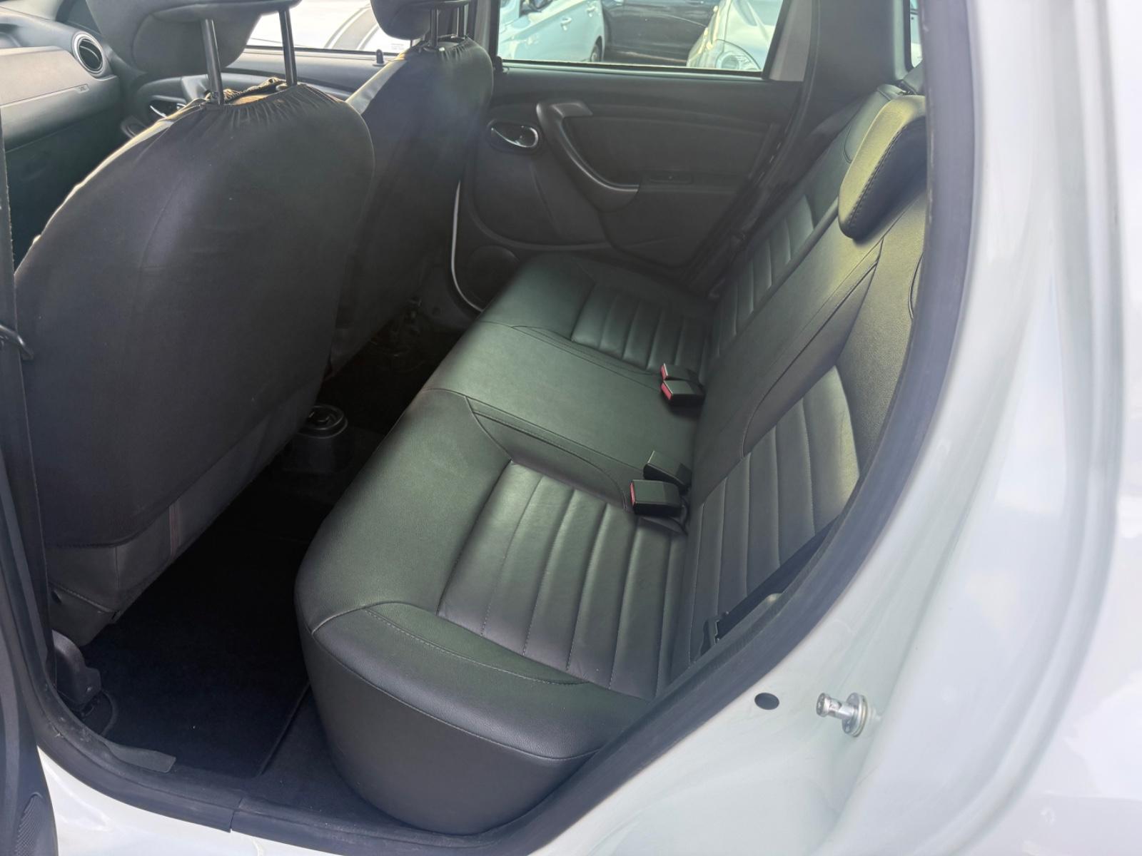 Dacia Duster 2014 — photo 9