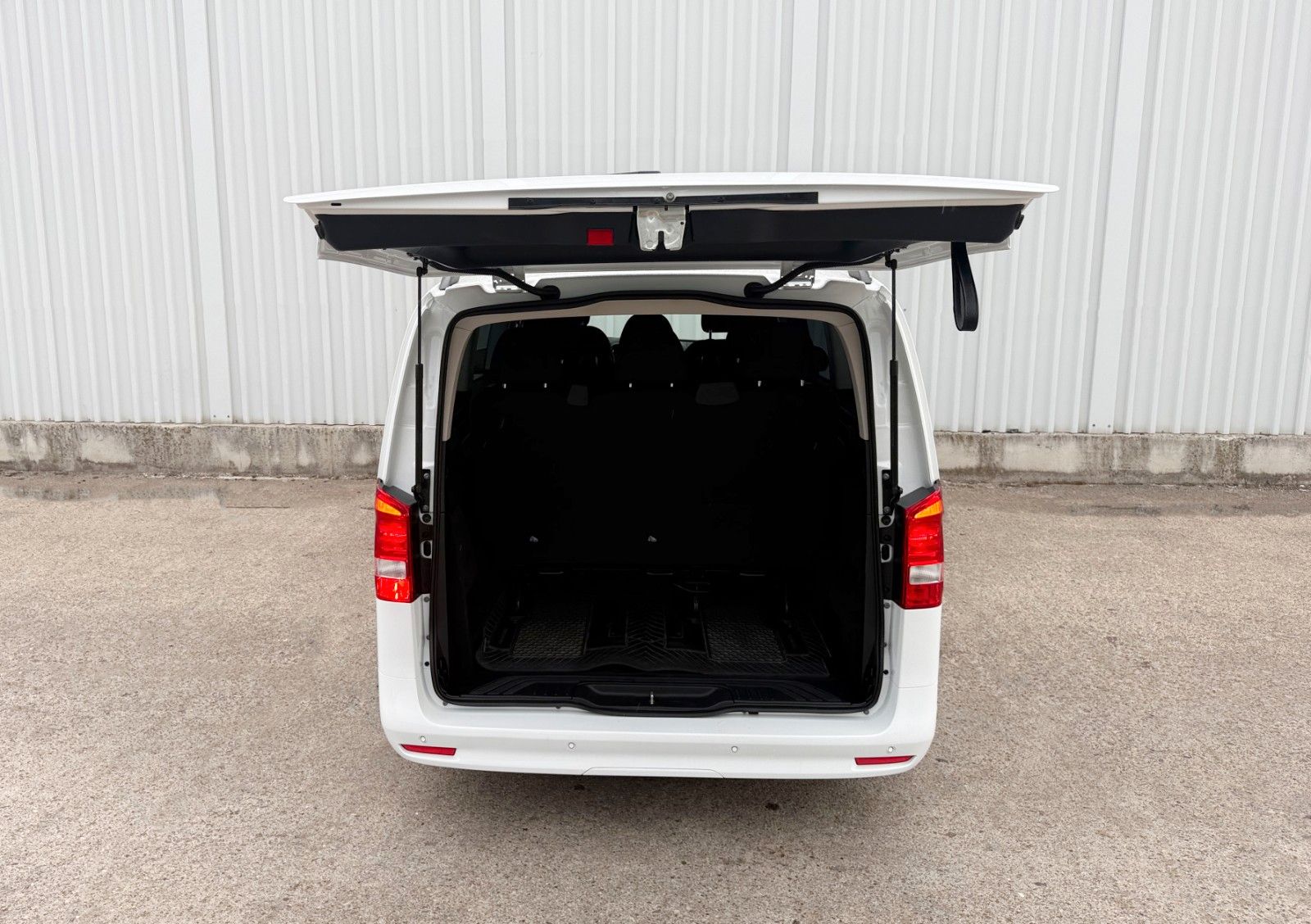 Mercedes-Benz Vito Tourer CDI 4Matik lang PRO 8 Sitz Navi TOP! foto 8