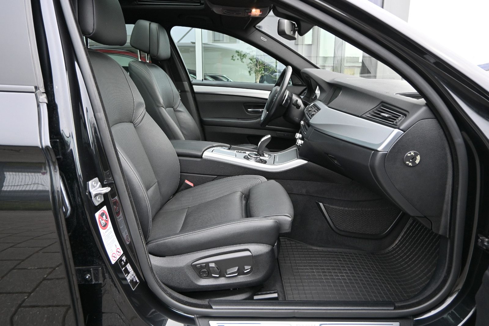 Fahrzeugabbildung BMW 535d xDr Touring Luxury °HUD°H/K°SITZKLIMA°STHZG