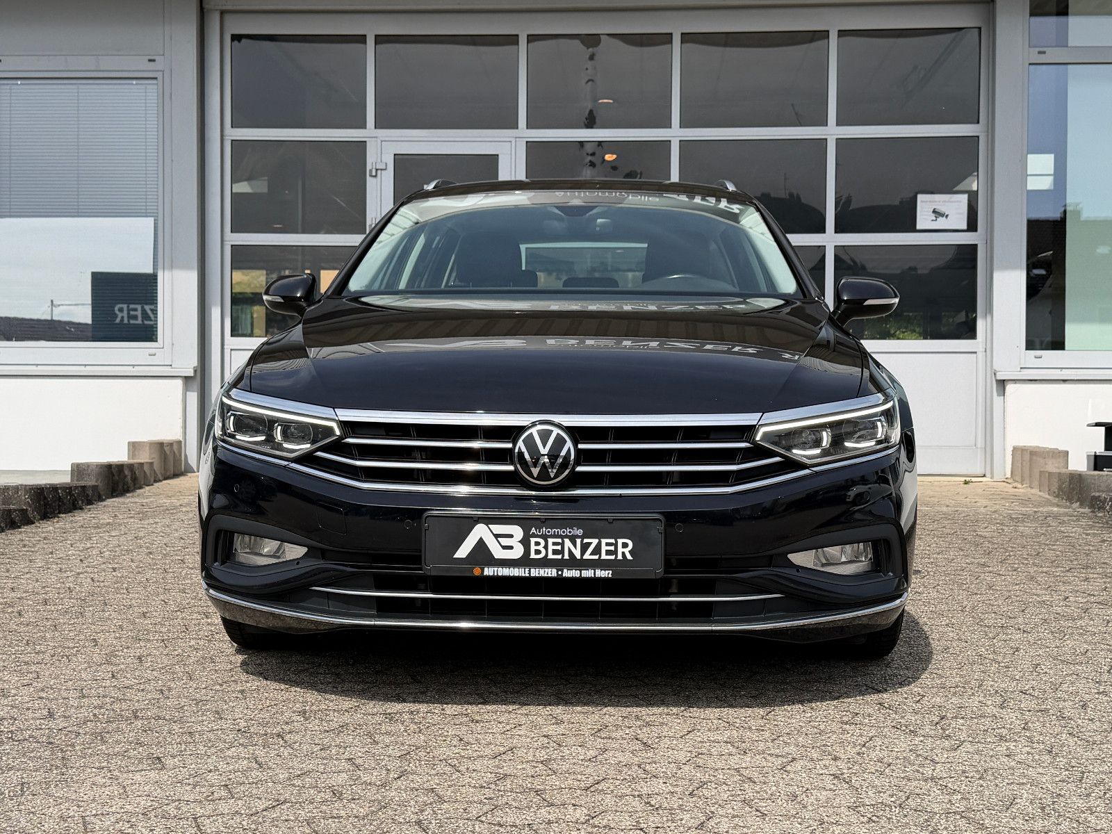Fahrzeugabbildung Volkswagen Passat 2.0 HIGHLINE /KAMERA/MASSAGE/SHZ/LED/NAVI