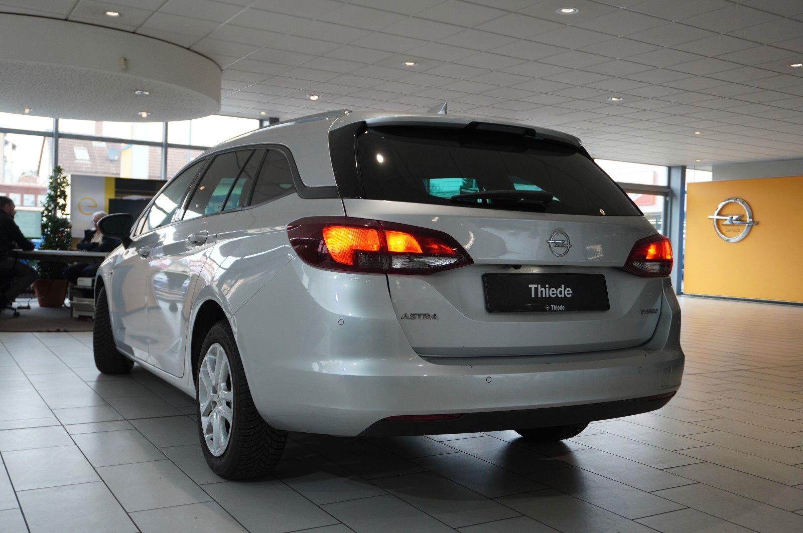 Fahrzeugabbildung Opel Astra K ST 1.4T ON NAVI/LED/KAMERA/SPORT/SH/TEMP