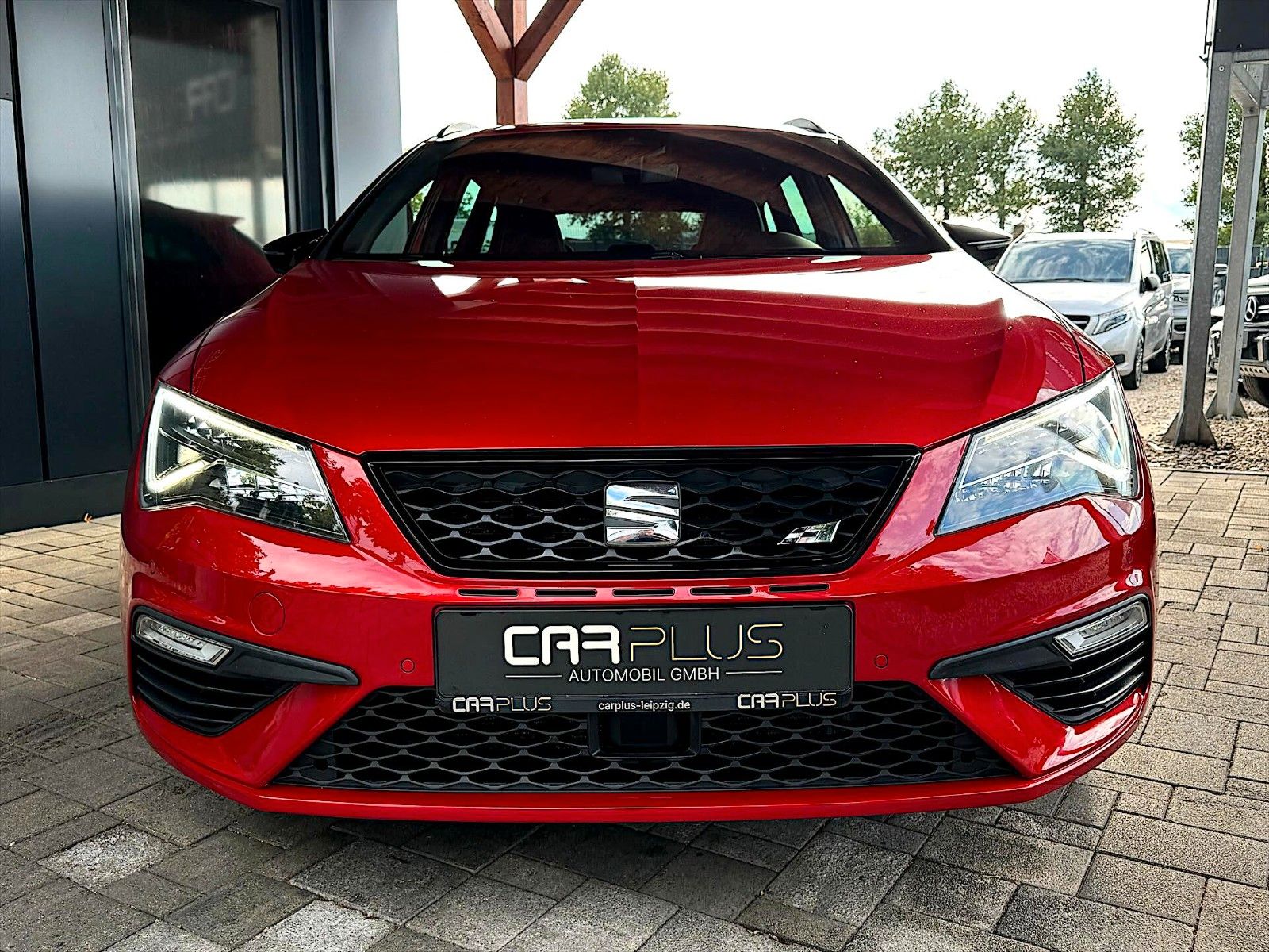 Fahrzeugabbildung SEAT Leon ST Cupra 300 4Drive Performance *ACC*DAB*